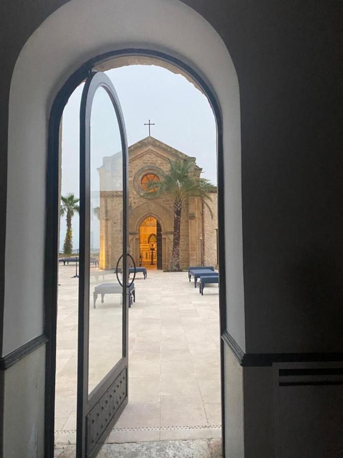 Castello Ducale Colonna Resort Ioppolo Giancaxio エクステリア 写真